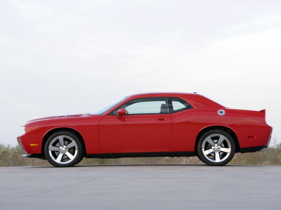  Dodge Challenger R/T 2008 года  (фото 22 из 139)